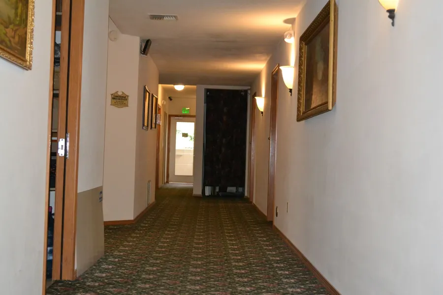 Anaco Bay Inn hotel detail image 6