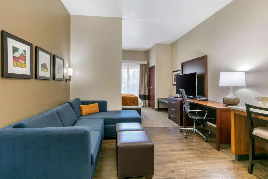 Comfort Suites Hopkinsville near Fort Campbell hotel detail image 6