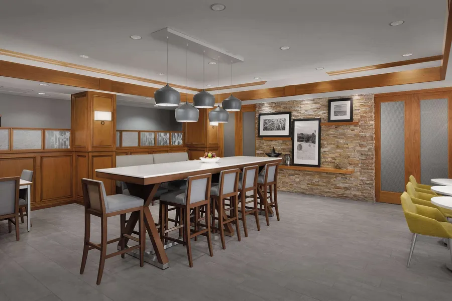 Hampton Inn Waterloo Cedar Valley hotel detail image 6