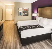 La Quinta Inn & Suites by Wyndham Milledgeville hotel detail image 7