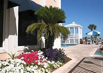 Royal Mansions Resort hotel thumbnail 2