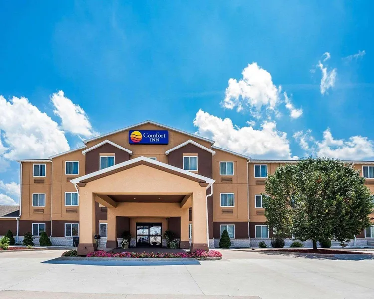 Comfort Inn & Suites Moberly hotel detail image 2