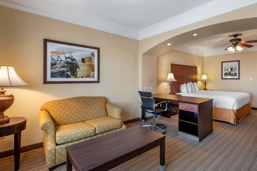 Best Western Plus Monica Royale Inn & Suites hotel detail image 6