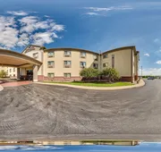Quality Inn & Suites Hannibal West hotel detail image 3