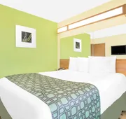Microtel Inn & Suites by Wyndham Tuscumbia/Muscle Shoals hotel detail image 5