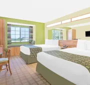 Microtel Inn & Suites by Wyndham Tuscumbia/Muscle Shoals hotel detail image 7