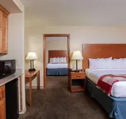 Quality Inn Oakwood hotel detail image 7