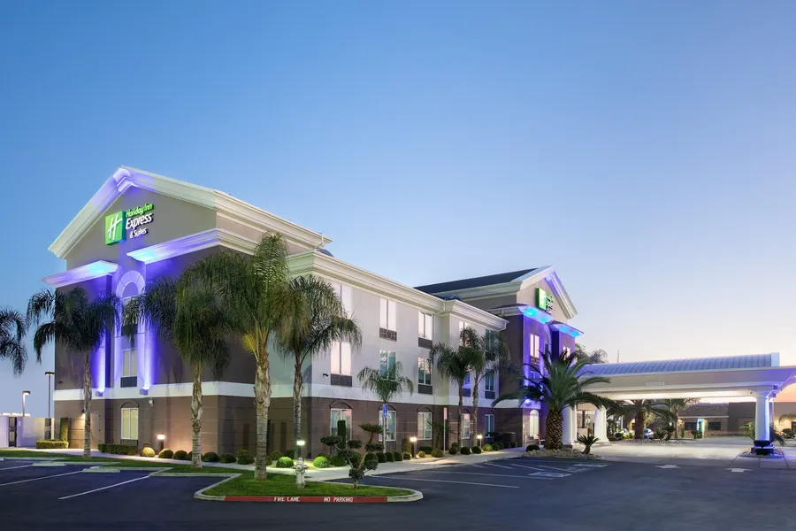 Holiday Inn Express & Suites Chowchilla - Yosemite Park Area by IHG hotel detail image 2