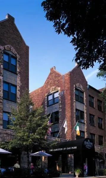 Carleton of Oak Park hotel detail image 2