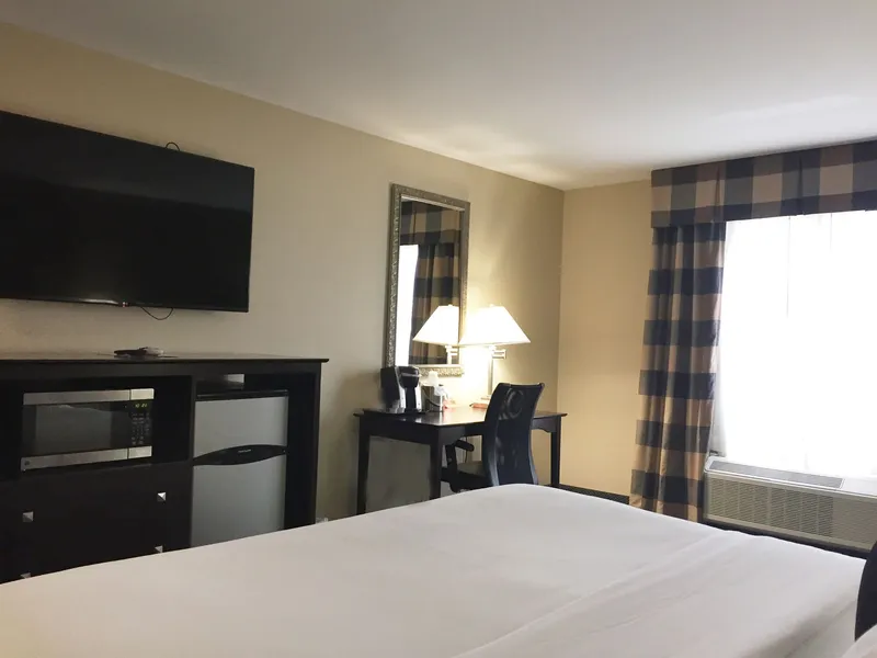Country Inn & Suites by Radisson, Elizabethtown, KY hotel detail image 2