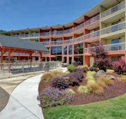 The Lodge at Roseburg hotel detail image 5