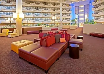 Holiday Inn Evansville Airport hotel thumbnail 7