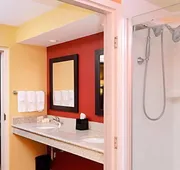 Courtyard by Marriott Frederick hotel detail image 7