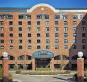 Graduate by Hilton Minneapolis hotel detail image 4