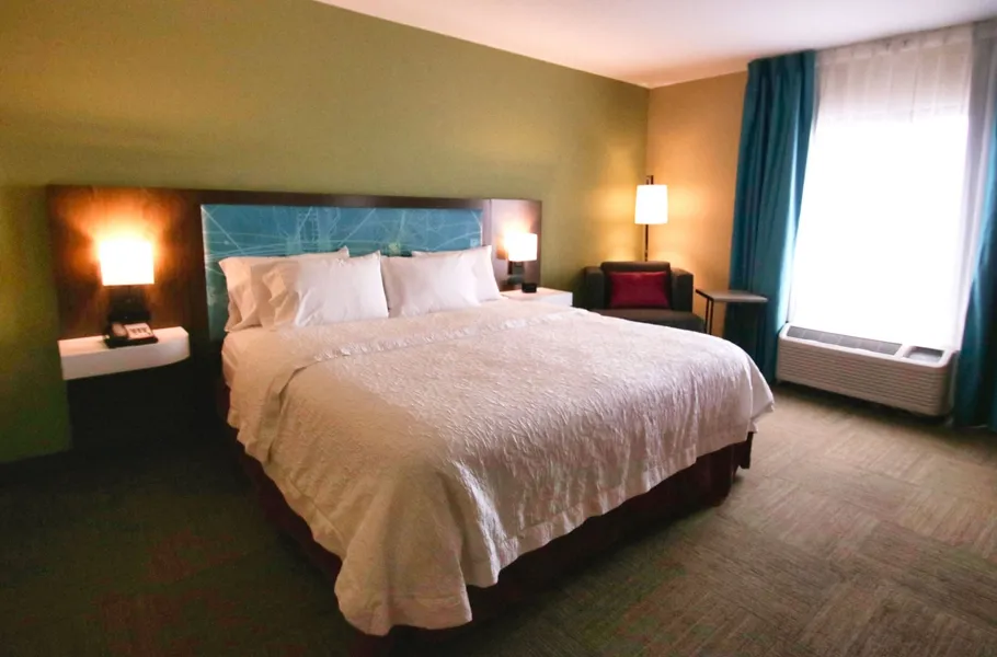 Hampton Inn & Suites Jacksonville - Beach Blvd/Mayo Clinic hotel detail image 6