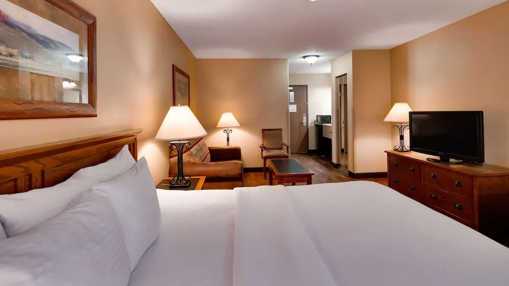 Best Western Plus Kelly Inn & Suites hotel detail image 6