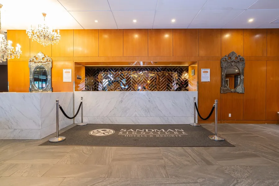 Sandman Signature Edmonton Downtown Hotel hotel detail image 2