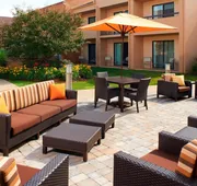 Courtyard by Marriott Rockford hotel detail image 3