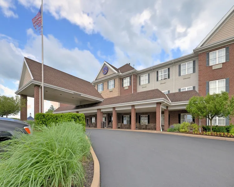 Comfort Suites Hotel and Conference Center hotel detail image 2