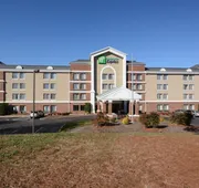 Holiday Inn Express Richmond I-64 Short Pump Area by IHG hotel detail image 4