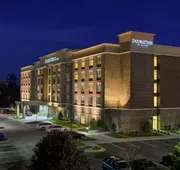 DoubleTree by Hilton Raleigh - Cary hotel detail image 3