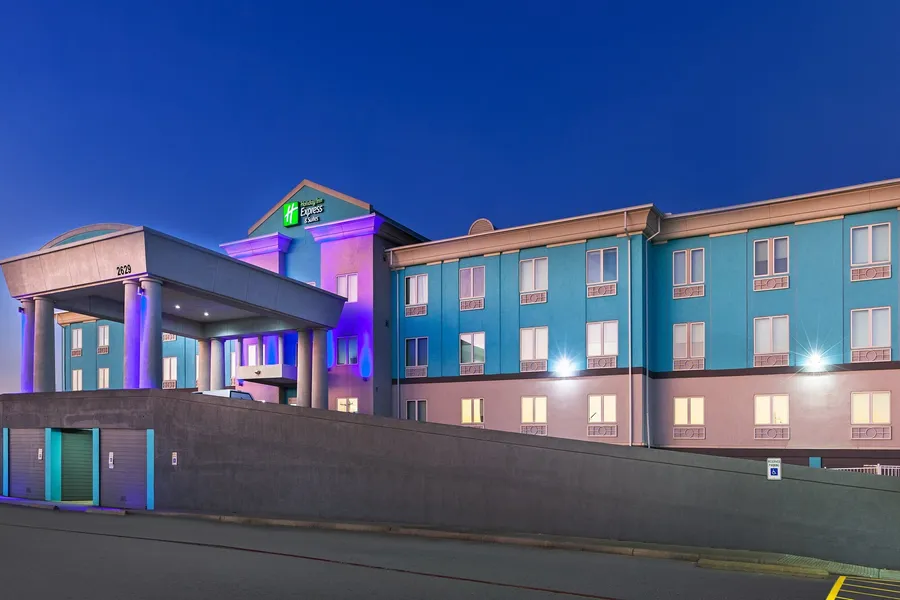 Holiday Inn Express & Suites Port Lavaca by IHG hotel detail image 2