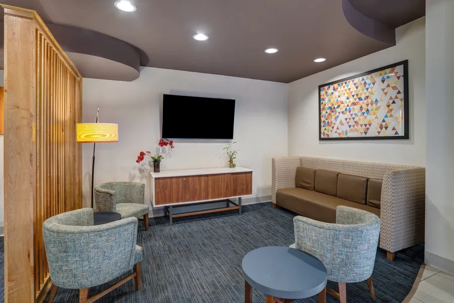 Holiday Inn Express and Suites Winona North by IHG hotel detail image 6