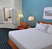 Fairfield Inn & Suites Marriott Effingham hotel detail image 3