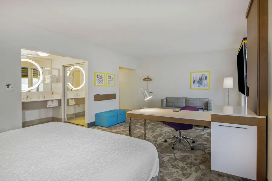 Hampton Inn & Suites Raleigh-Durham Airport-Brier Creek hotel detail image 6