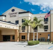 Comfort Suites Vero Beach I-95 hotel detail image 3