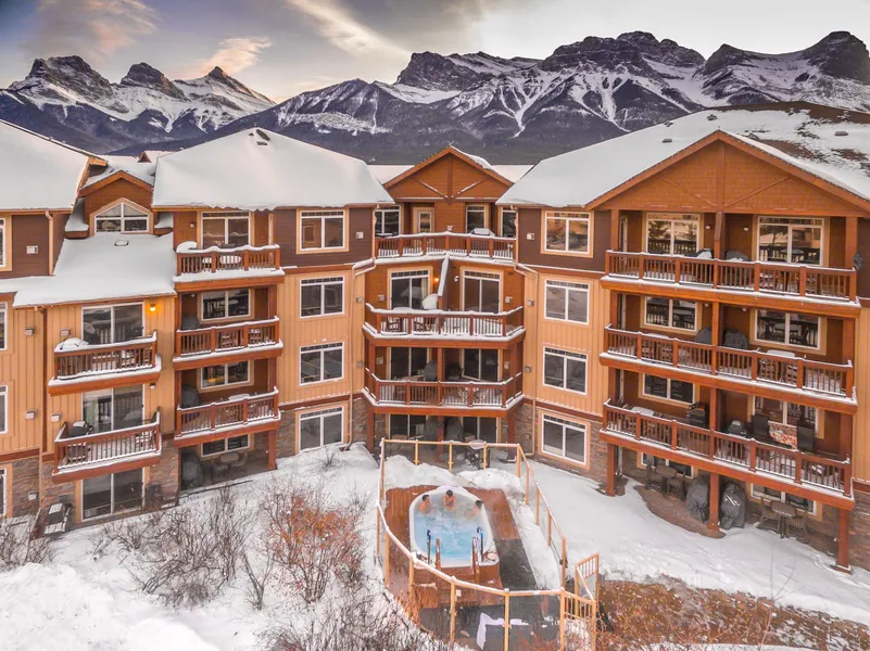 Falcon Crest Lodge by CLIQUE hotel detail image 6