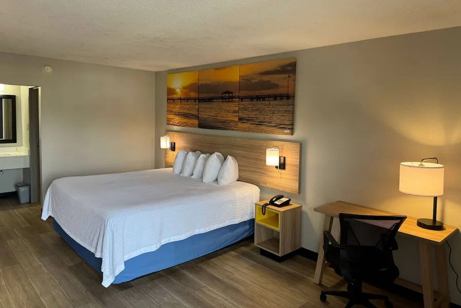 Days Inn by Wyndham Crystal River hotel detail image 6