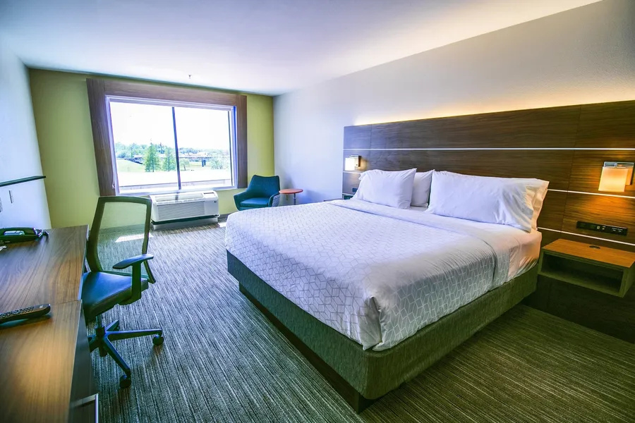 Holiday Inn Express Hotel & Suites, a Baton Rouge-Port Allen by IHG hotel detail image 6