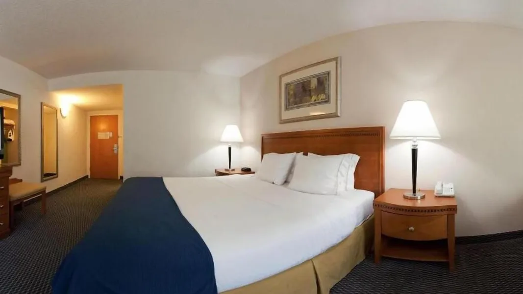 Holiday Inn Express Hotel & Suites Richmond-Brandermill by IHG hotel detail image 6