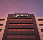 Graduate by Hilton Iowa City hotel detail image 5