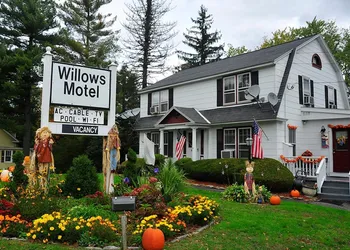 Willows Motel Williamstown hotel thumbnail 8