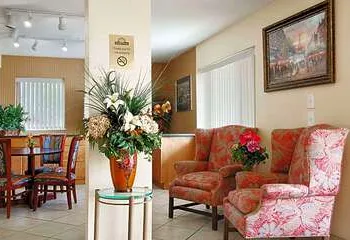 Days Inn by Wyndham Bowling Green hotel thumbnail 4