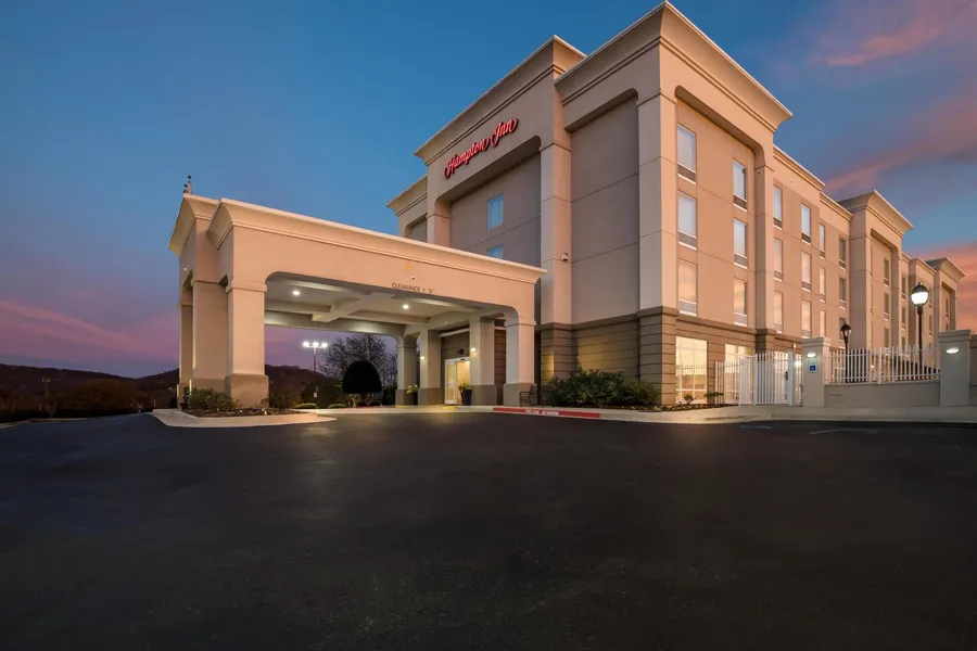 Hampton Inn Guntersville hotel detail image 6