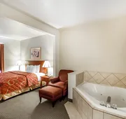 Quality Inn Parsons North hotel detail image 3