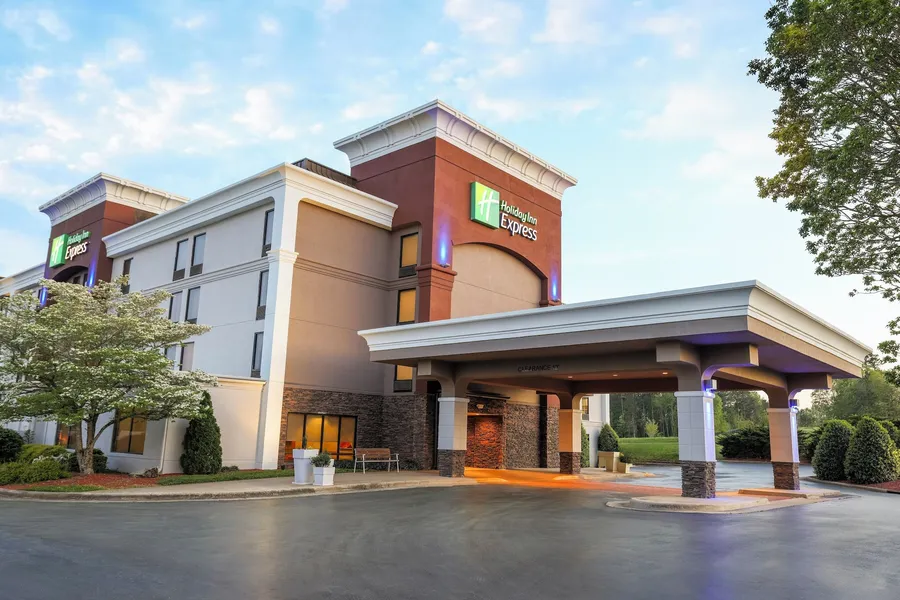Holiday Inn Express Burlington by IHG hotel detail image 2