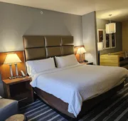 Holiday Inn Express & Suites Perry-National Fairground Area, an IHG Hotel hotel detail image 7