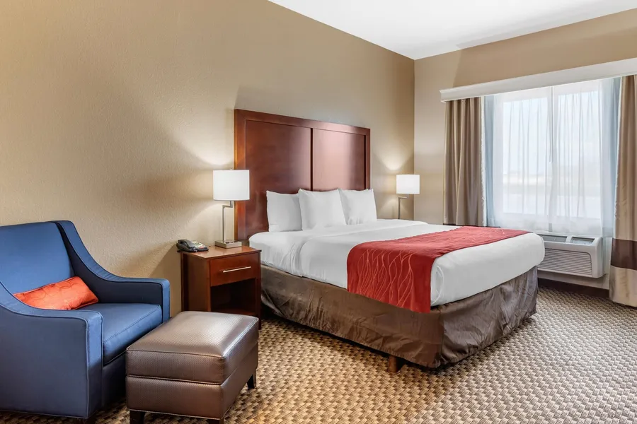 Comfort Inn & Suites Navasota hotel detail image 6
