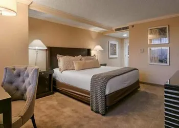 Harrahs Hotel Reno hotel thumbnail 8