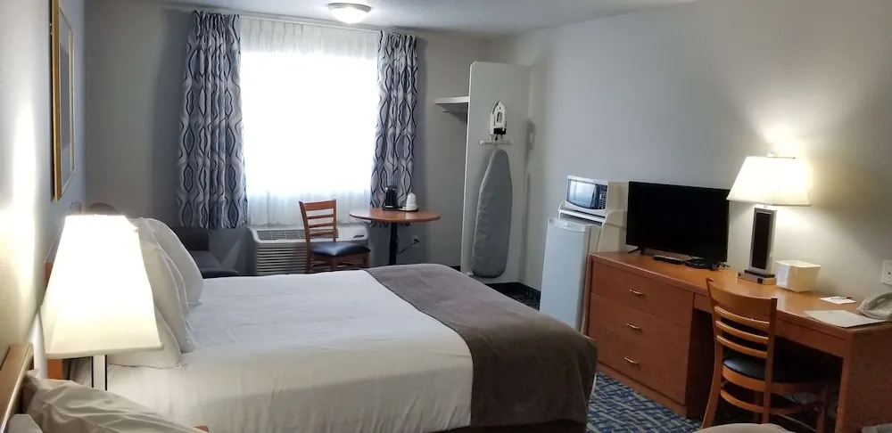 SureStay Plus Hotel by Best Western Lethbridge hotel detail image 6