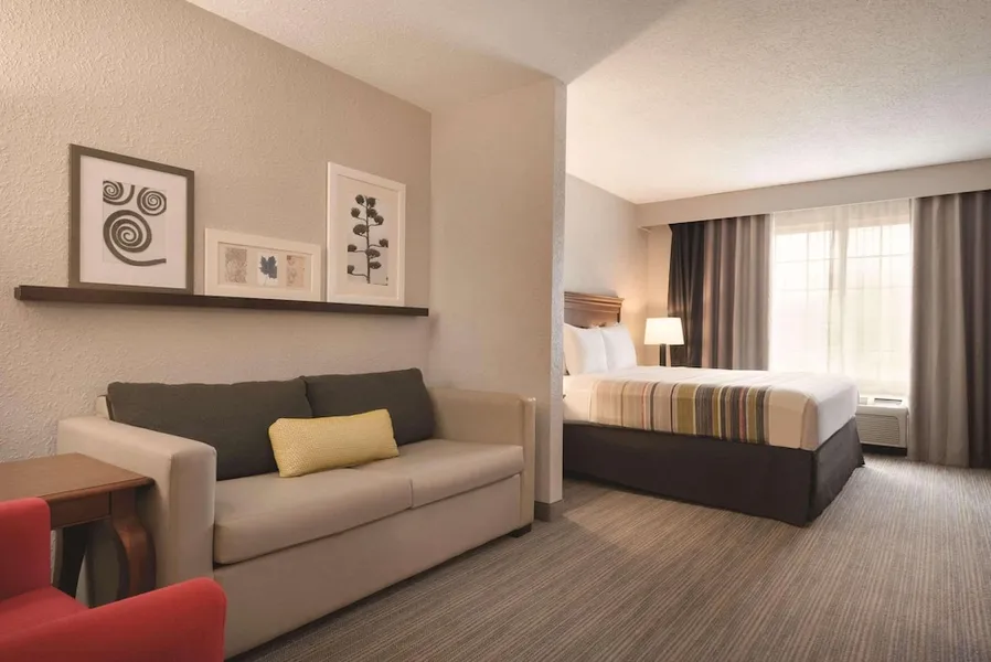 Country Inn & Suites by Radisson, Valparaiso, IN hotel detail image 2