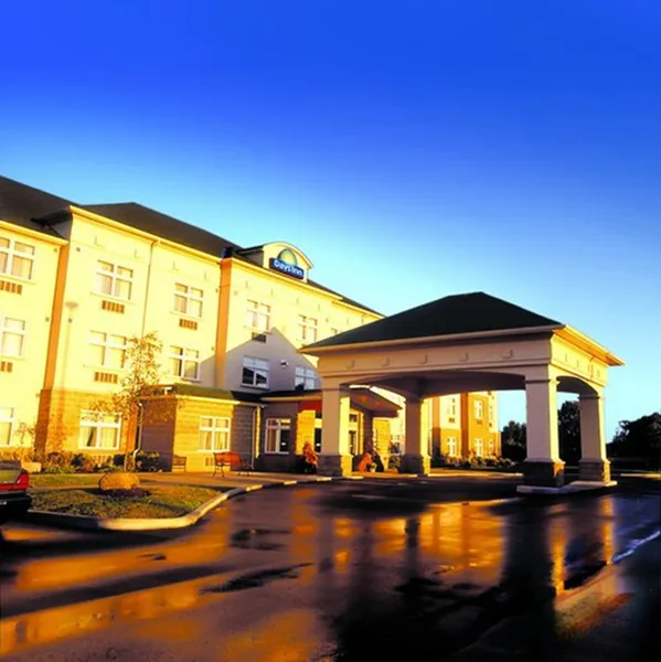 Days Inn by Wyndham Orillia hotel detail image 2
