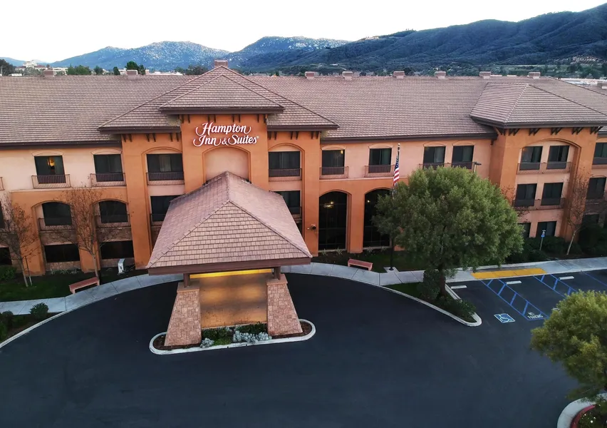 Hampton Inn & Suites Temecula hotel detail image 2