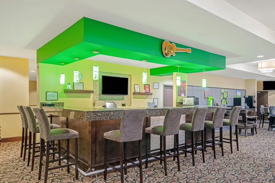 La Quinta Inn & Suites by Wyndham Elk City hotel detail image 6