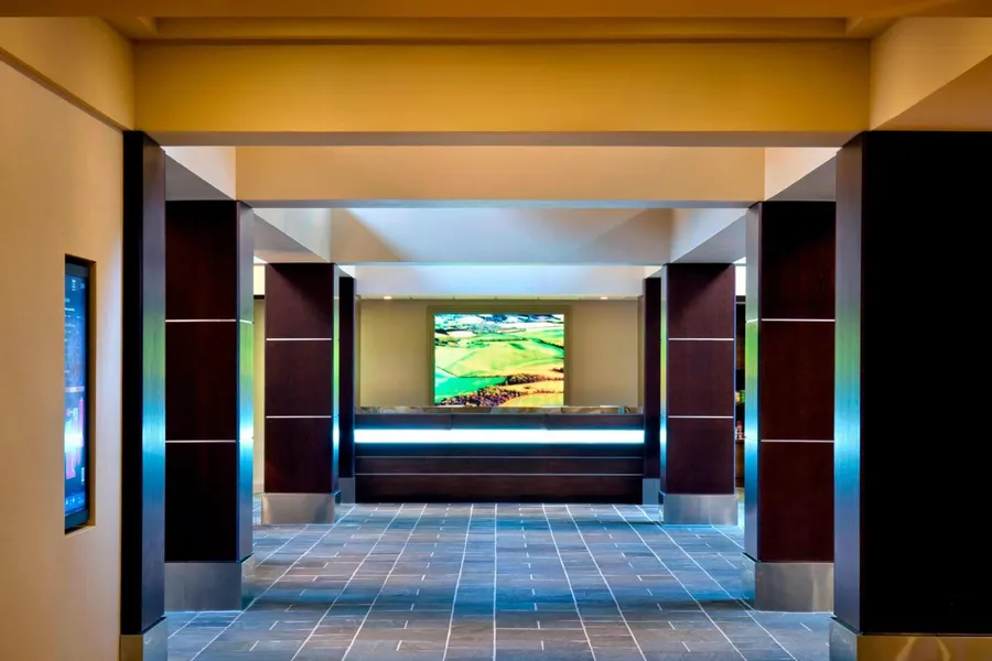 Trumbull Marriott Shelton hotel detail image 6
