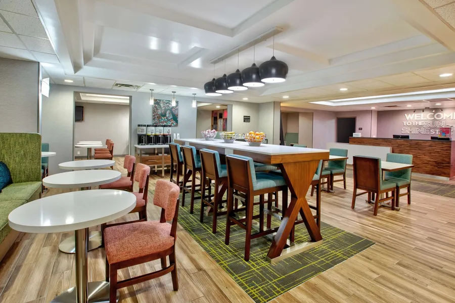 Hampton Inn Daytona/Ormond Beach hotel detail image 6